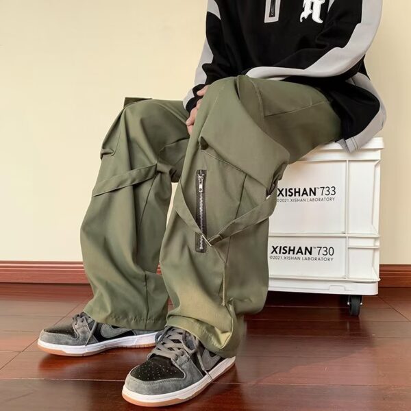 Men’s Loose Straight Cargo Pants – Utility & Comfort