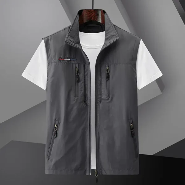 Men’s Summer Travel Vest 2025 – Lightweight, Waterproof & Multi-Pocket