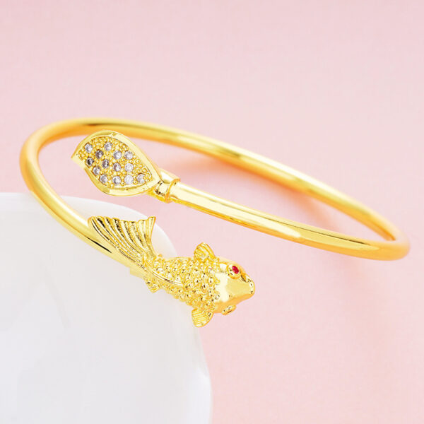 Gold Open Copper Charm Bracelet